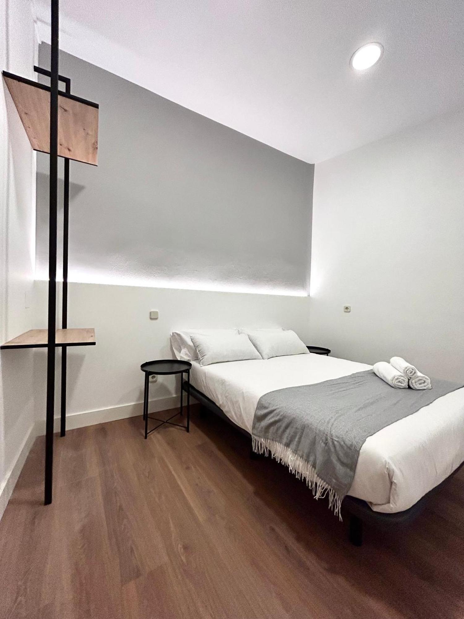 H21 Rooms Мадрид Экстерьер фото