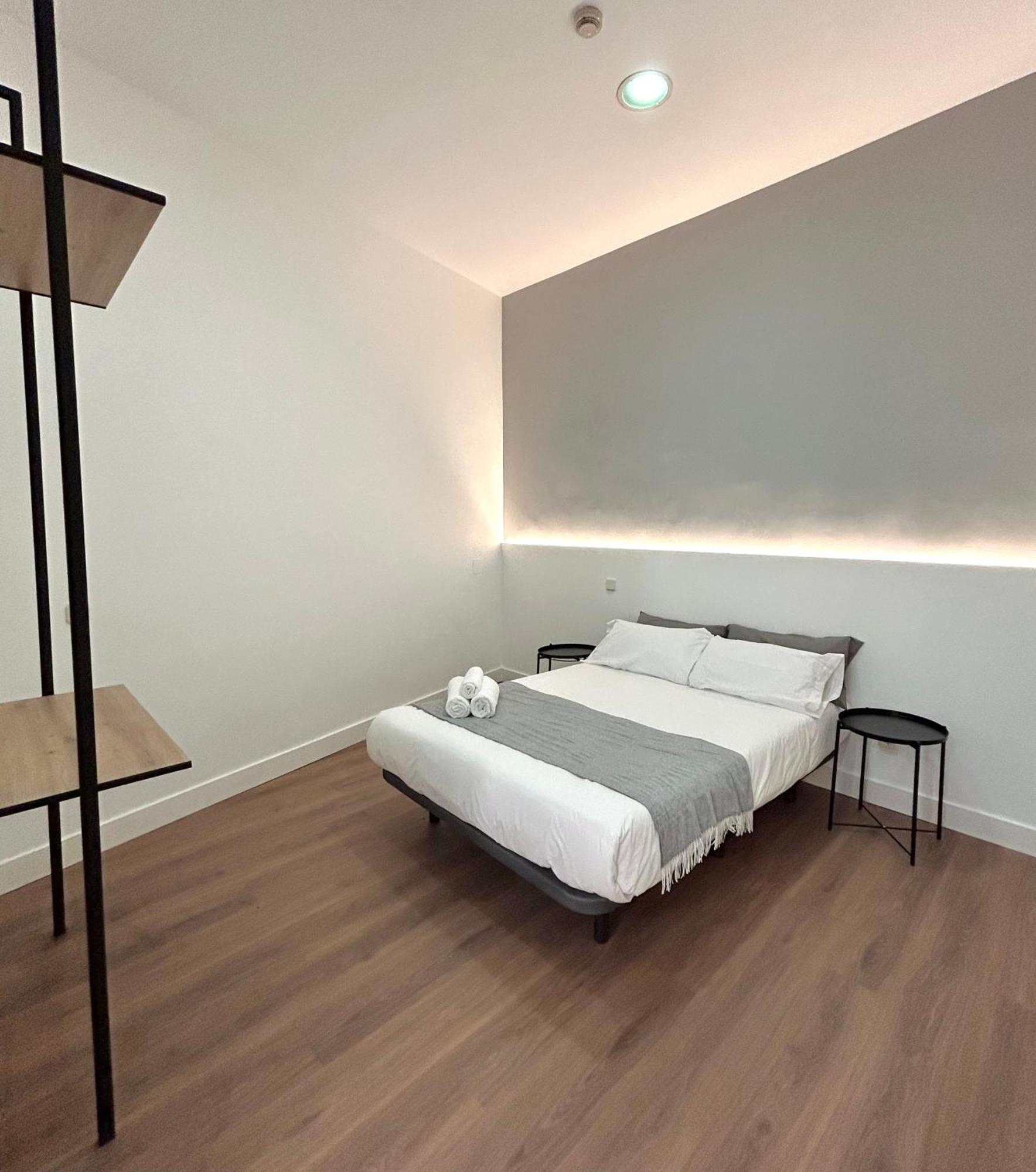 H21 Rooms Мадрид Экстерьер фото