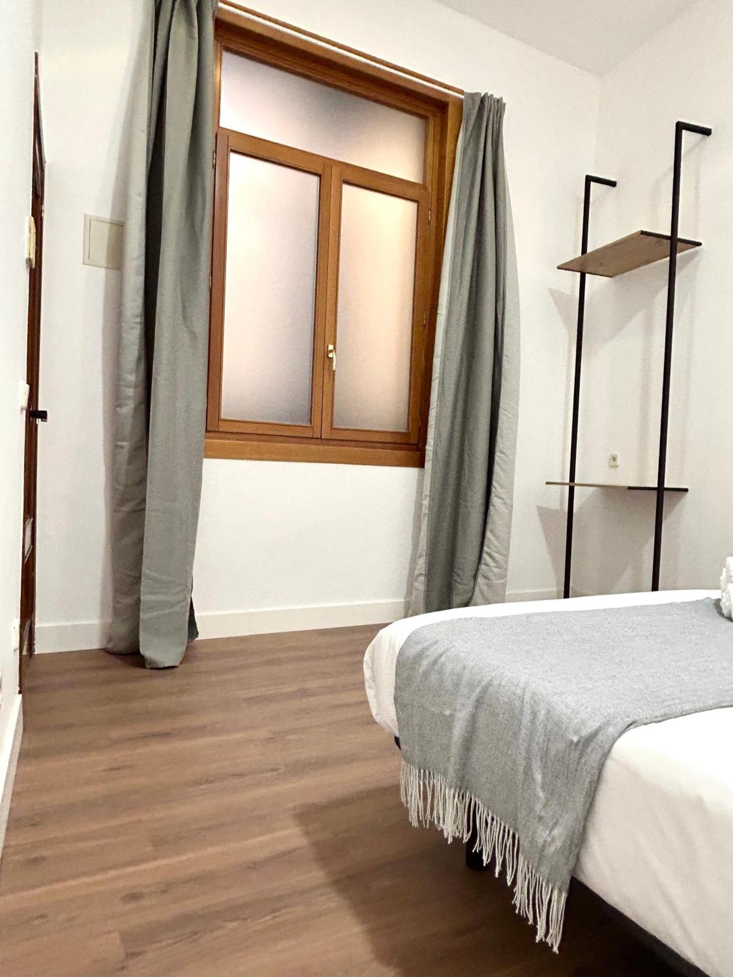 H21 Rooms Мадрид Экстерьер фото